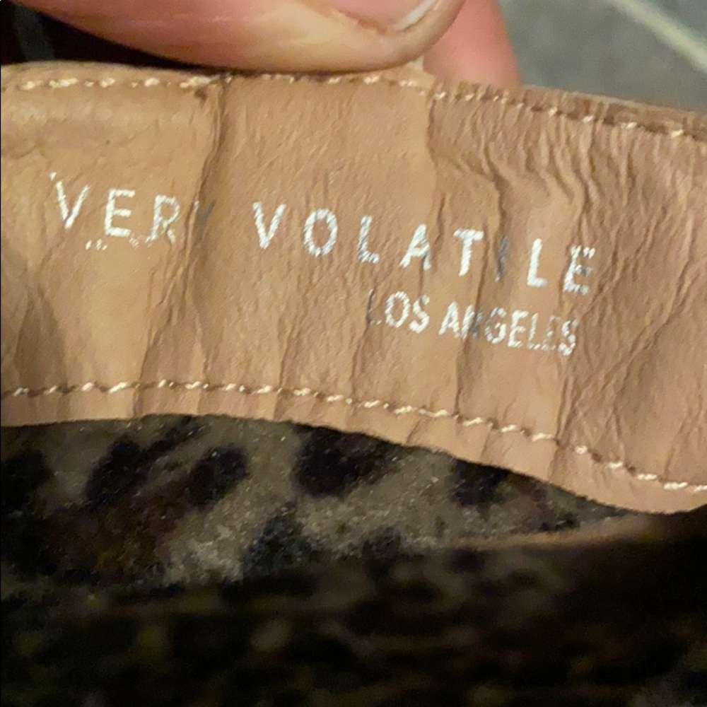 Very Volatile boots - Picture 9 of 10